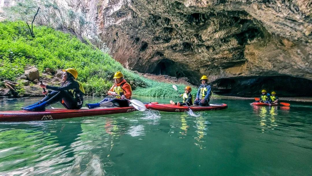 不用長途跋涉去海邊，昆明周邊居然就能槳板探洞？