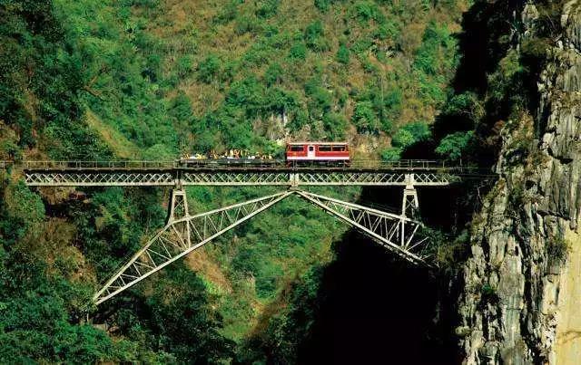 云南十八怪之“火車沒有汽車快”，跟這條鐵路有關    昆明宴會策劃